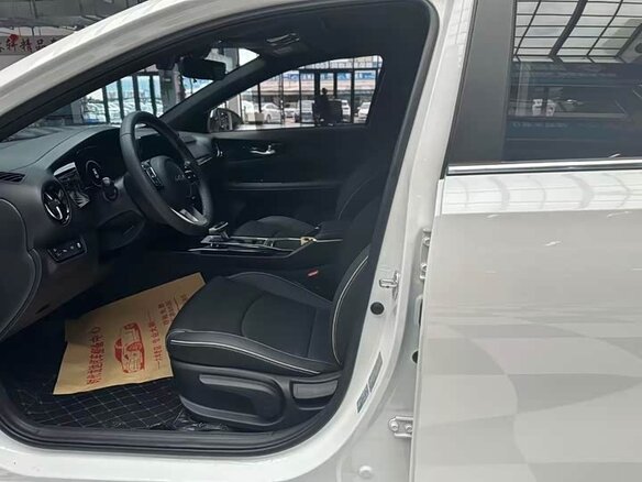 2023 Kia K3 II (China Market) Рестайлинг, белый, 1150055 рублей - вид 8