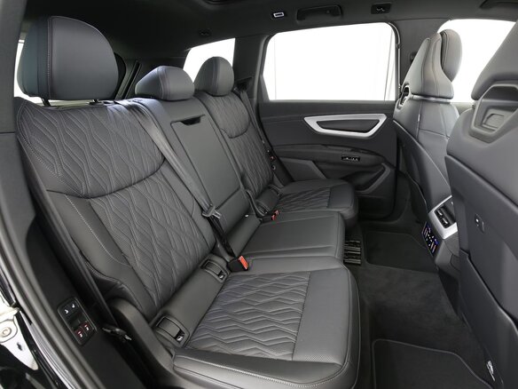 2026 Audi Q7 III (G8), чёрный, 16600000 рублей - вид 24