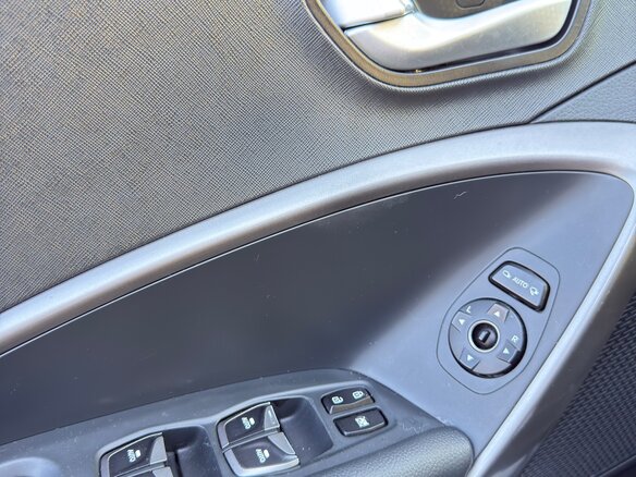 2015 Hyundai Santa Fe III Рестайлинг, чёрный, 1830000 рублей - вид 12