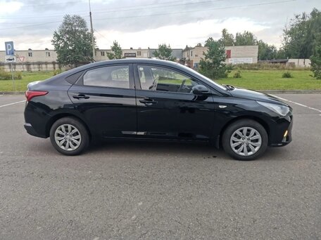 2020 Hyundai Solaris II Рестайлинг, чёрный, 1170000 рублей, вид 4