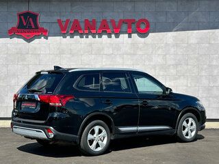 2020 Mitsubishi Outlander III Рестайлинг 3, чёрный, 2550000 рублей, вид 5