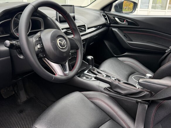2013 Mazda 3 III (BM), серебристый, 1120000 рублей - вид 4
