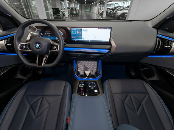 2025 BMW X3 30L xDrive IV (G45/G48), чёрный - вид 7