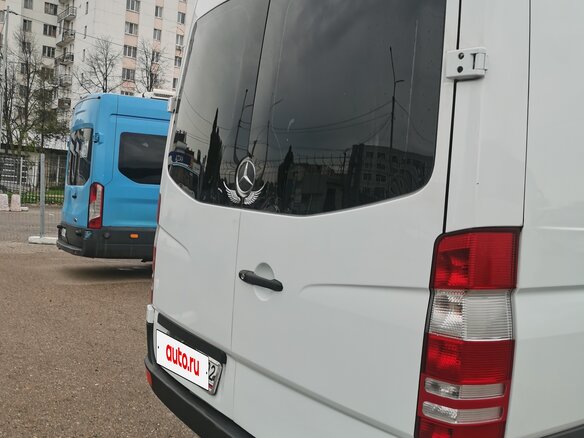2013 Mercedes-Benz Sprinter, белый, 1650000 рублей - вид 2