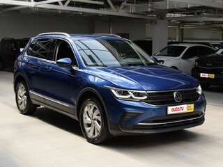 2021 Volkswagen Tiguan II Рестайлинг, синий, 2460000 рублей, вид 1