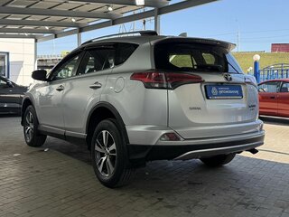 2019 Toyota RAV4 IV (XA40) Рестайлинг, серебристый, 2999000 рублей, вид 3