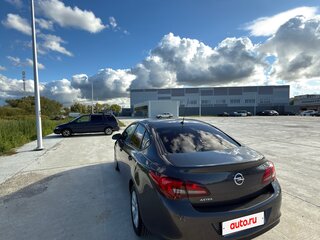 2014 Opel Astra J Рестайлинг, серый, 940000 рублей, вид 3