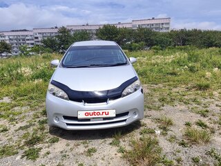 2011 Toyota Wish II, серебристый, 1500000 рублей, вид 2
