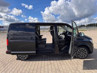 2021 Volkswagen Multivan T6 Рестайлинг, чёрный, 8500000 рублей, вид 4