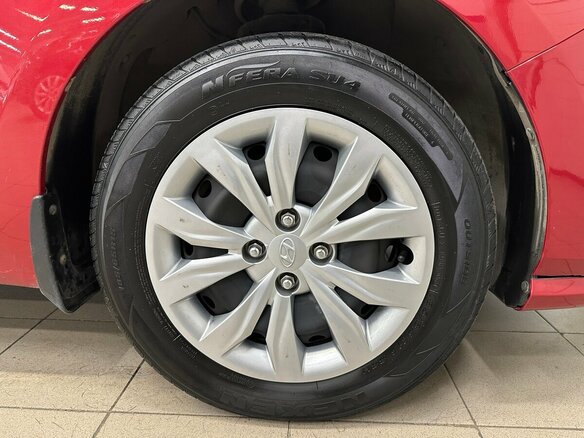 2021 Hyundai Solaris II Рестайлинг, красный, 1455000 рублей - вид 14