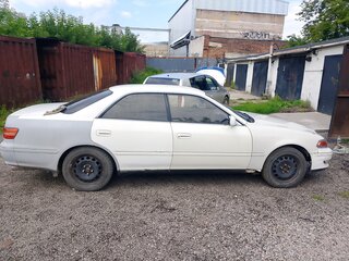 1997 Toyota Mark II VIII (X100), белый, 460000 рублей, вид 3