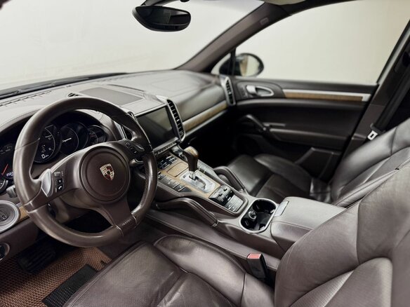 2012 Porsche Cayenne Diesel II (958), фиолетовый, 2398000 рублей - вид 10