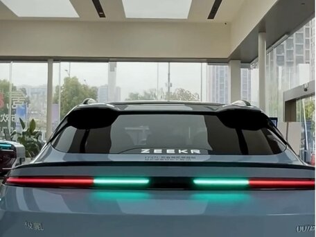 2026 Zeekr 007 103 kWh, голубой, 7750000 рублей, вид 3