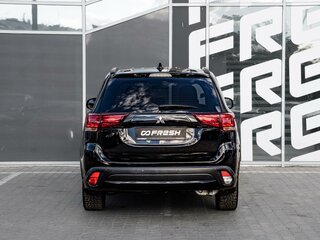 2017 Mitsubishi Outlander III Рестайлинг 2, чёрный, 1530000 рублей, вид 4