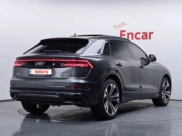 2023 Audi Q8 55 TFSI I (4M), серый, 8500000 рублей - вид 3