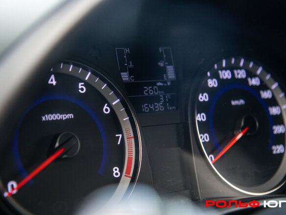 2015 Hyundai Solaris I Рестайлинг, красный - вид 8