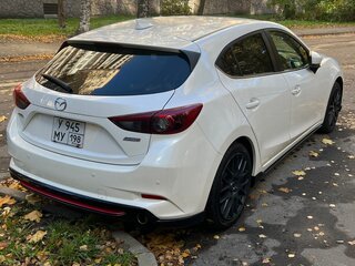 2016 Mazda Axela III Рестайлинг, белый, 1200000 рублей, вид 2