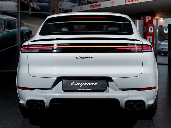 2026 Porsche Cayenne Coupé III Рестайлинг, серый, 24200000 рублей - вид 3