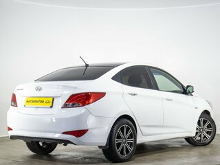 2016 Hyundai Solaris I Рестайлинг, белый, 669000 рублей, вид 4