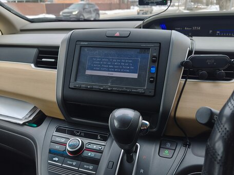 2017 Honda Freed II, белый, 1730000 рублей, вид 3