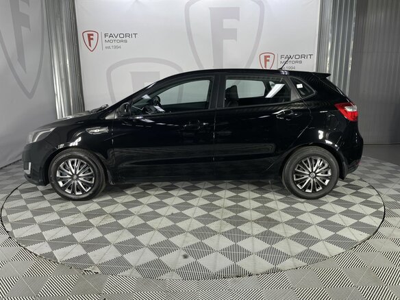 2014 Kia Rio 6-speed III, чёрный - вид 4