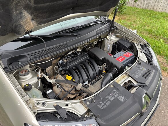 2014 Renault Logan II, бежевый, 770000 рублей - вид 28