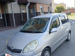 2002 Toyota FunCargo, серый, 450000 рублей, вид 1