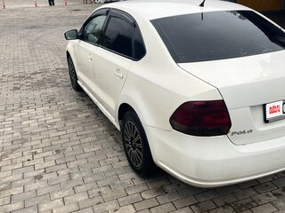 2011 Volkswagen Polo V, белый, 350000 рублей, вид 5