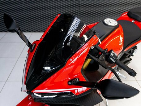 2026 Voge 525RR, красный, 577000 рублей, вид 4