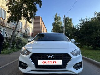 2017 Hyundai Solaris II, белый, 905000 рублей, вид 3