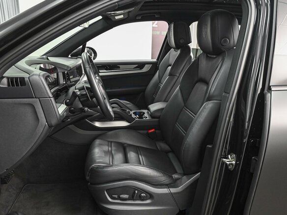2024 Porsche Cayenne III Рестайлинг, чёрный, 16350000 рублей - вид 11