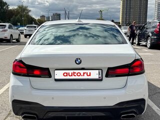 2022 BMW 5 серии 530i xDrive VII (G30/G31/G38) Рестайлинг, белый, 4950000 рублей, вид 5