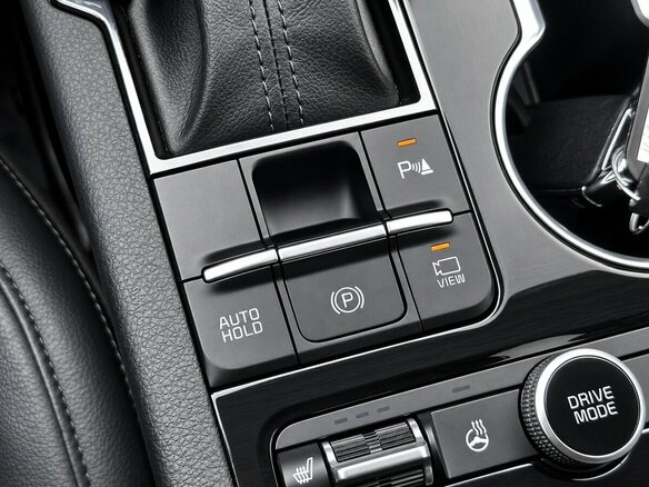 2021 Kia K5 III, серый, 3100000 рублей - вид 13