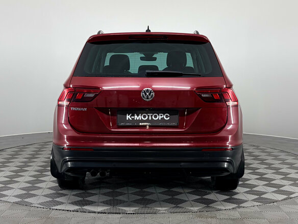 2019 Volkswagen Tiguan II, красный, 1850000 рублей - вид 5