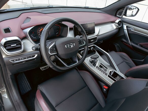 2023 Geely Coolray I, серый, 1695000 рублей - вид 12