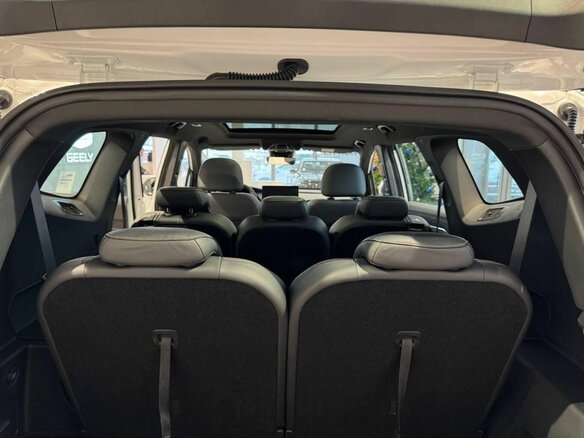 2026 Geely Okavango I Рестайлинг, белый, 4085990 рублей - вид 15