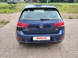 2019 Volkswagen e-Golf VII Рестайлинг, синий, 2300000 рублей, вид 4