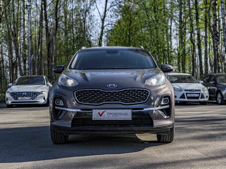 2019 Kia Sportage IV Рестайлинг, коричневый, 1813000 рублей, вид 3