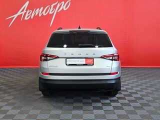 2021 Skoda Kodiaq I, серебристый, 2375000 рублей, вид 4