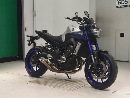 2016 Yamaha MT-09 (FZ-09), серый, 690000 рублей, вид 3