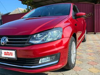 2015 Volkswagen Polo V Рестайлинг, красный, 1050000 рублей, вид 1