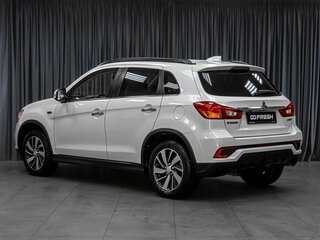 2017 Mitsubishi ASX I Рестайлинг 2, белый, 1849000 рублей, вид 2