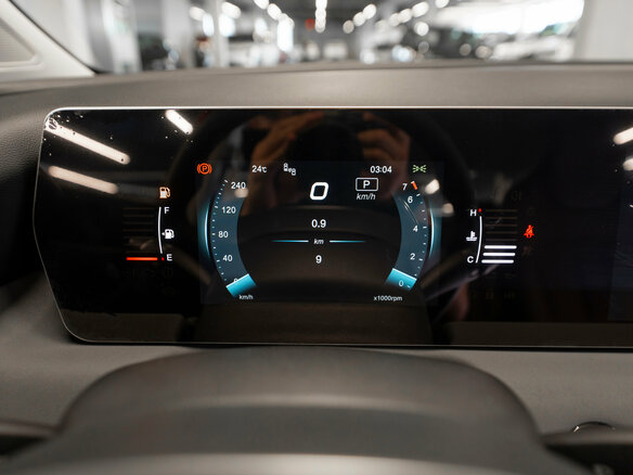 2025 BAIC U5 Plus, красный, 2040000 рублей - вид 10