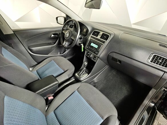 2013 Volkswagen Polo V, чёрный - вид 12