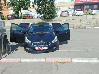 2013 Kia Ceed II, чёрный, 700000 рублей, вид 4