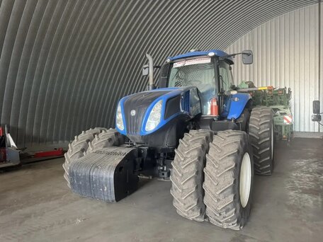 2012 New Holland T8, 8200000 рублей, вид 2