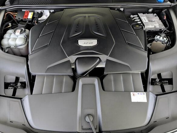2021 Porsche Cayenne III, серый, 7750000 рублей - вид 9