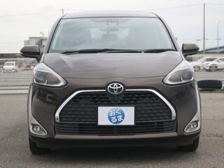 2021 Toyota Sienta II Рестайлинг, коричневый, 1117009 рублей, вид 1