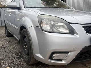 2010 Kia Rio II Рестайлинг, серебристый, 330000 рублей, вид 2