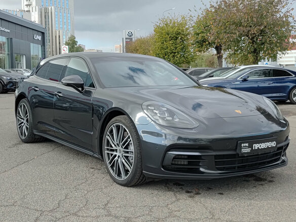 2019 Porsche Panamera 4 Sport Turismo II, серый, 7500000 рублей - вид 2